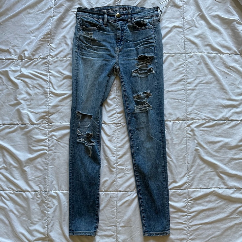 American Eagle Super Ripped High Rise Jegging